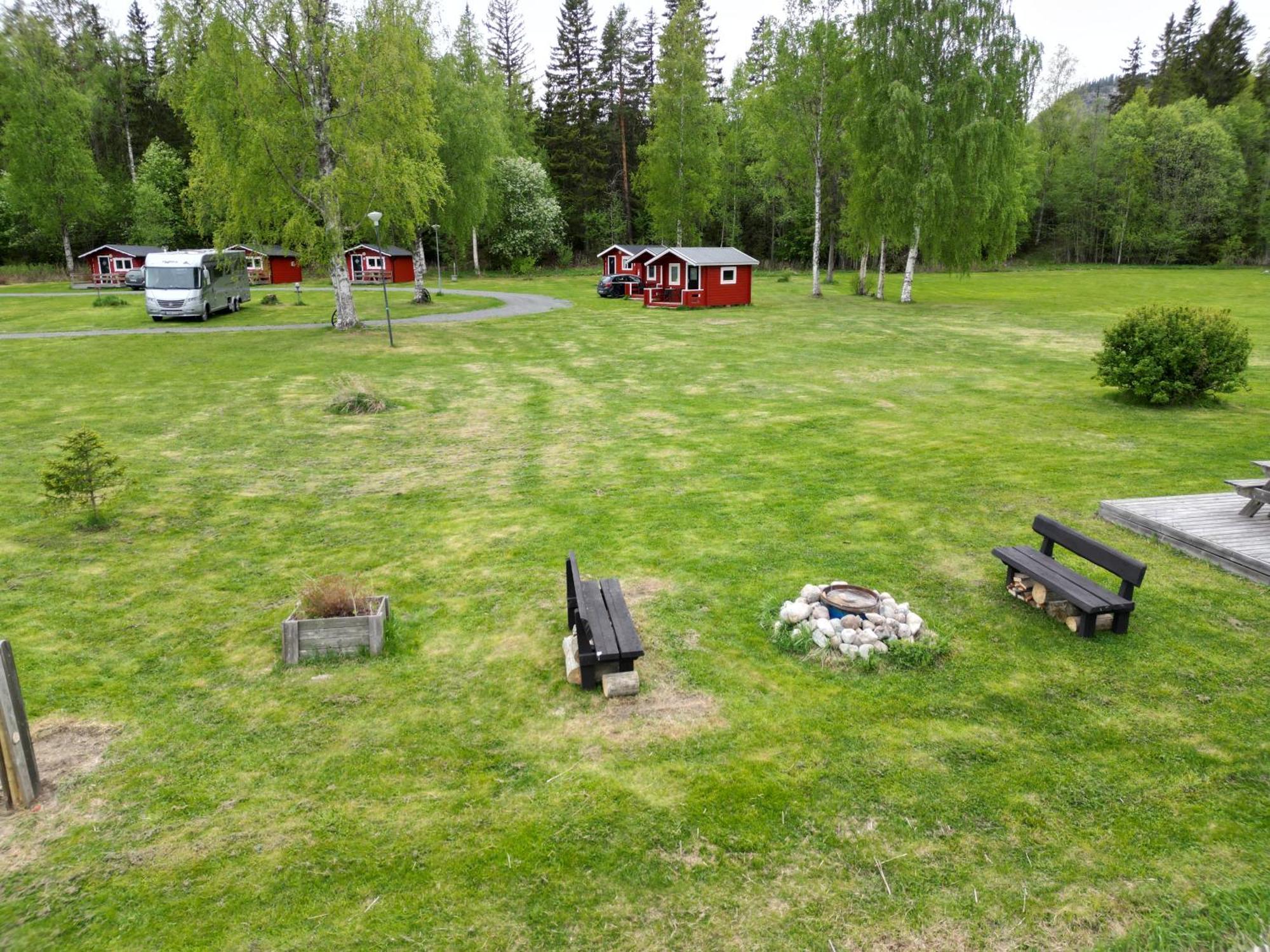 4 Persoons Stuga Hammarstrand Bagian luar foto