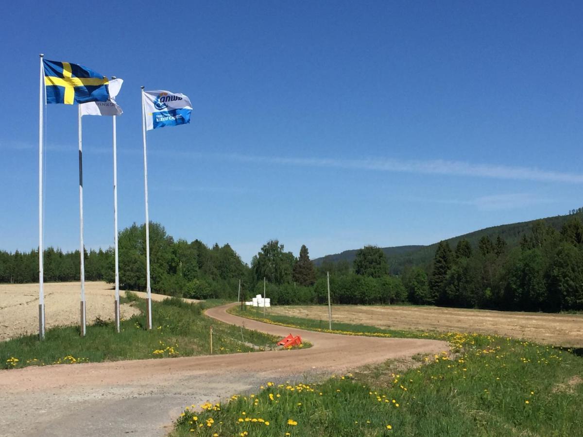 4 Persoons Stuga Hammarstrand Bagian luar foto